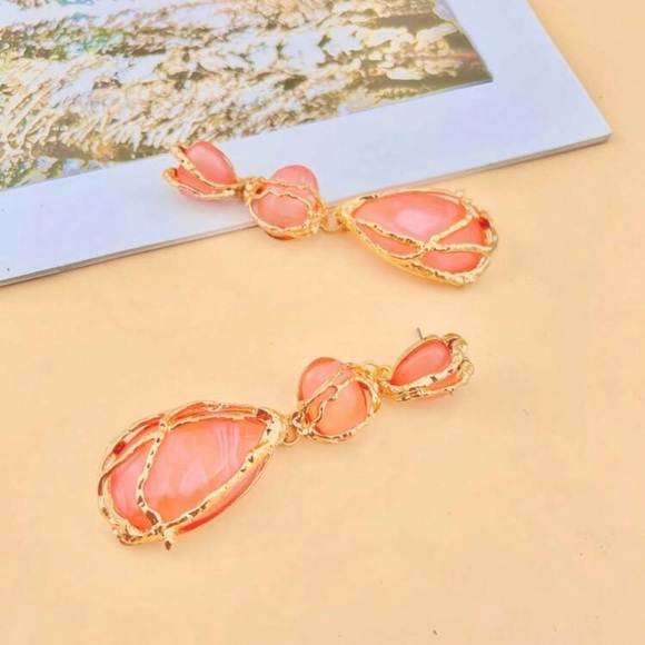 2/$30🌵 Peach Large Stone Drop Gold Cage Earrings Statement Long Jewelry NEW - Picture 7 of 9